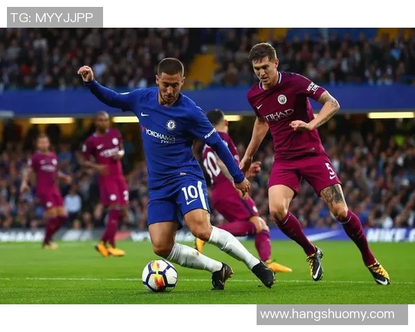 不防守的足球明星们如何在进攻中展现个人魅力与团队合作的完美结合 不防守的足球明星们如何在进攻中展现个人魅力与团队合作的完美结合